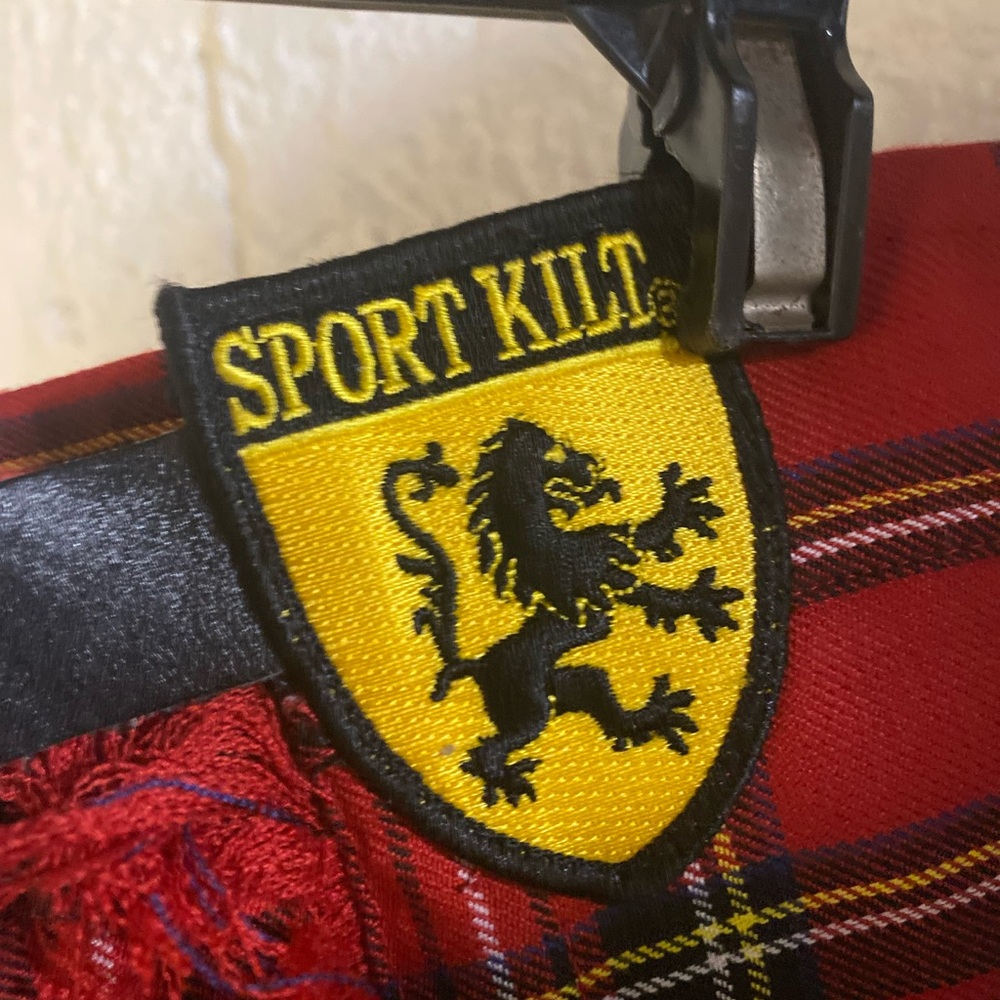 Original ‘Sportskilt’ traditional kilt in red tartan pattern. - Picture 7 of 9